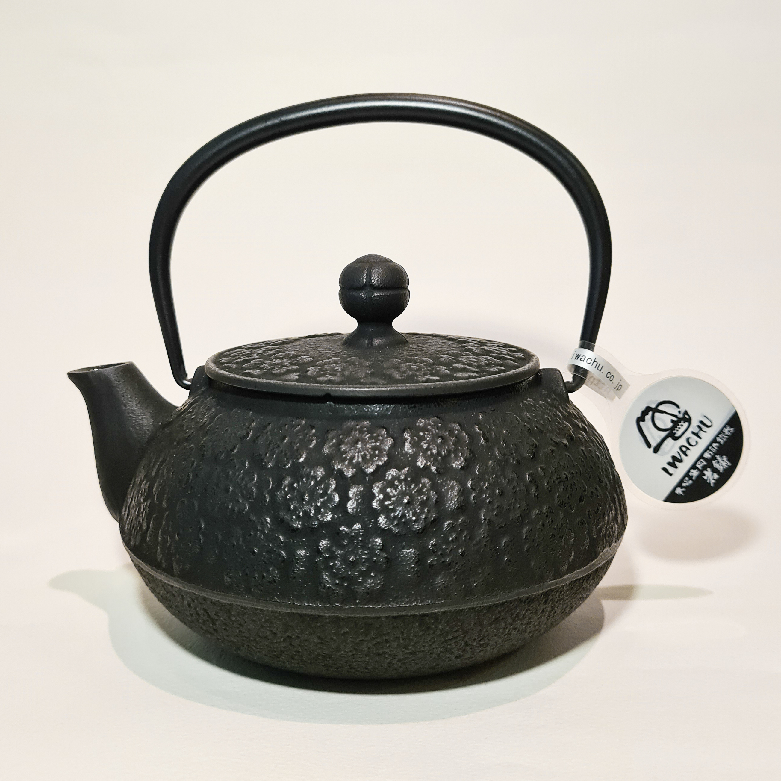 theiere en fonte sakura noire