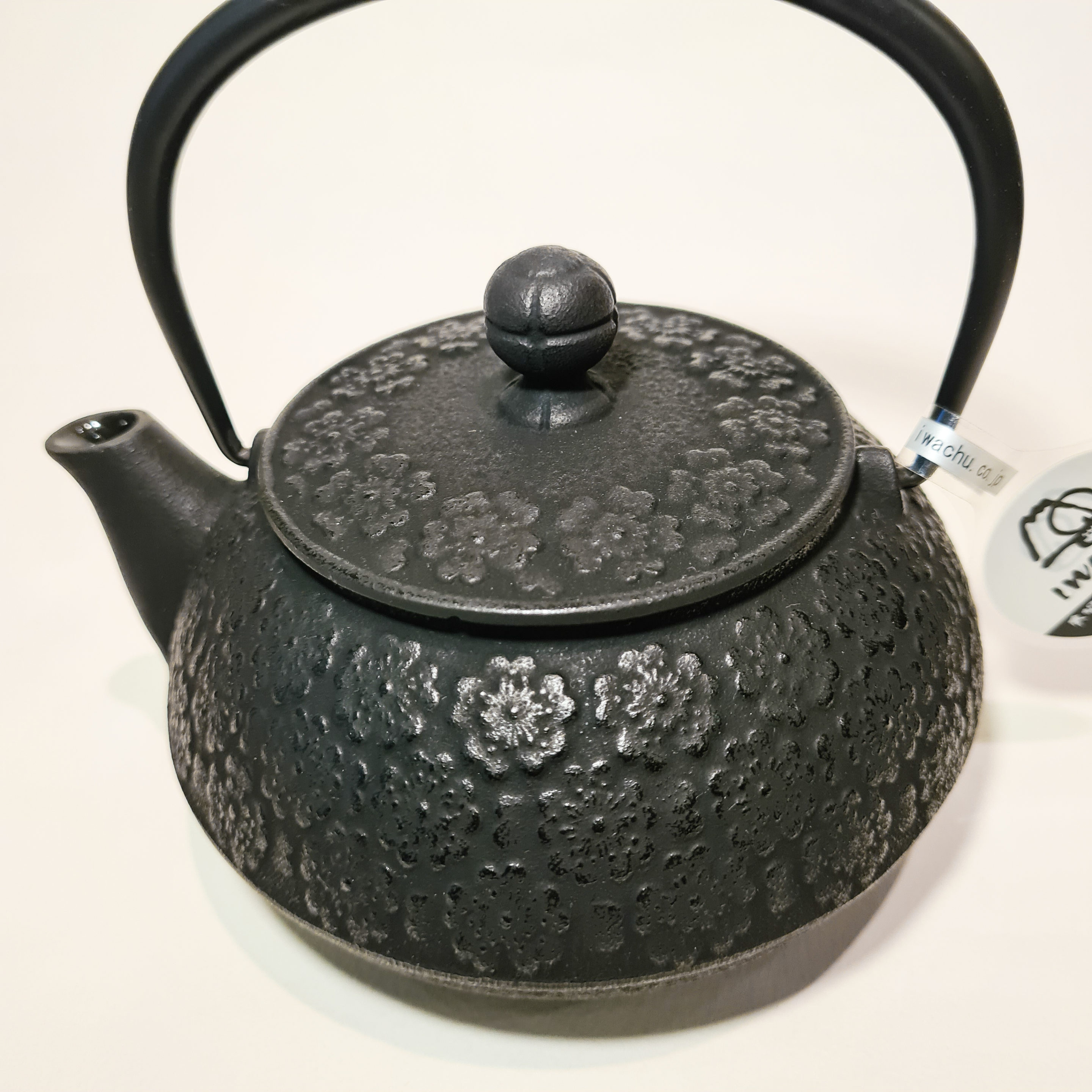 theiere fonte sakura noire détail