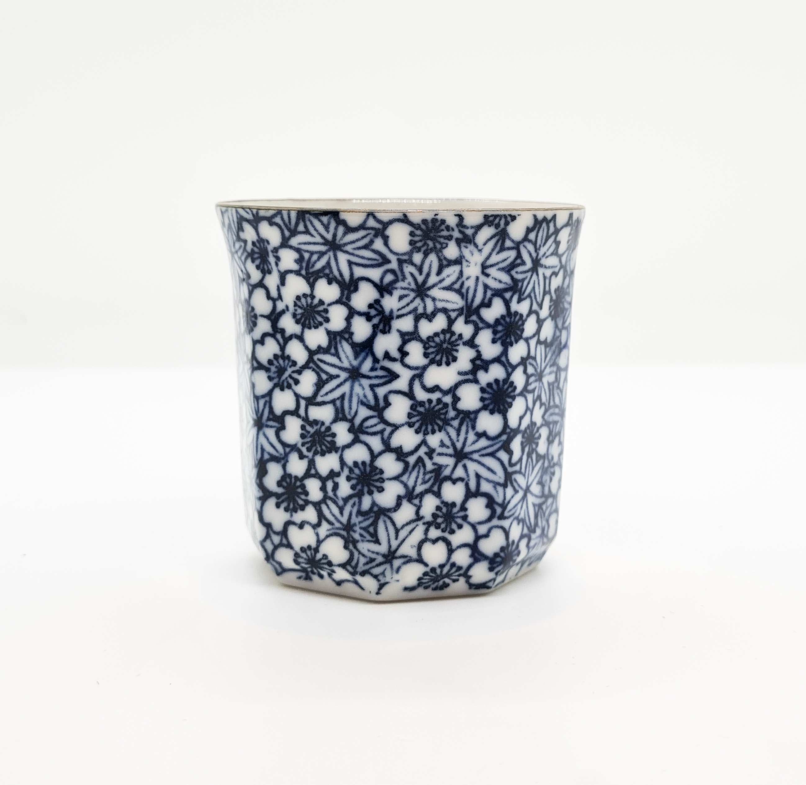 Mini-tasse végétation face