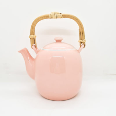 théière en porcelaine oeuf rose