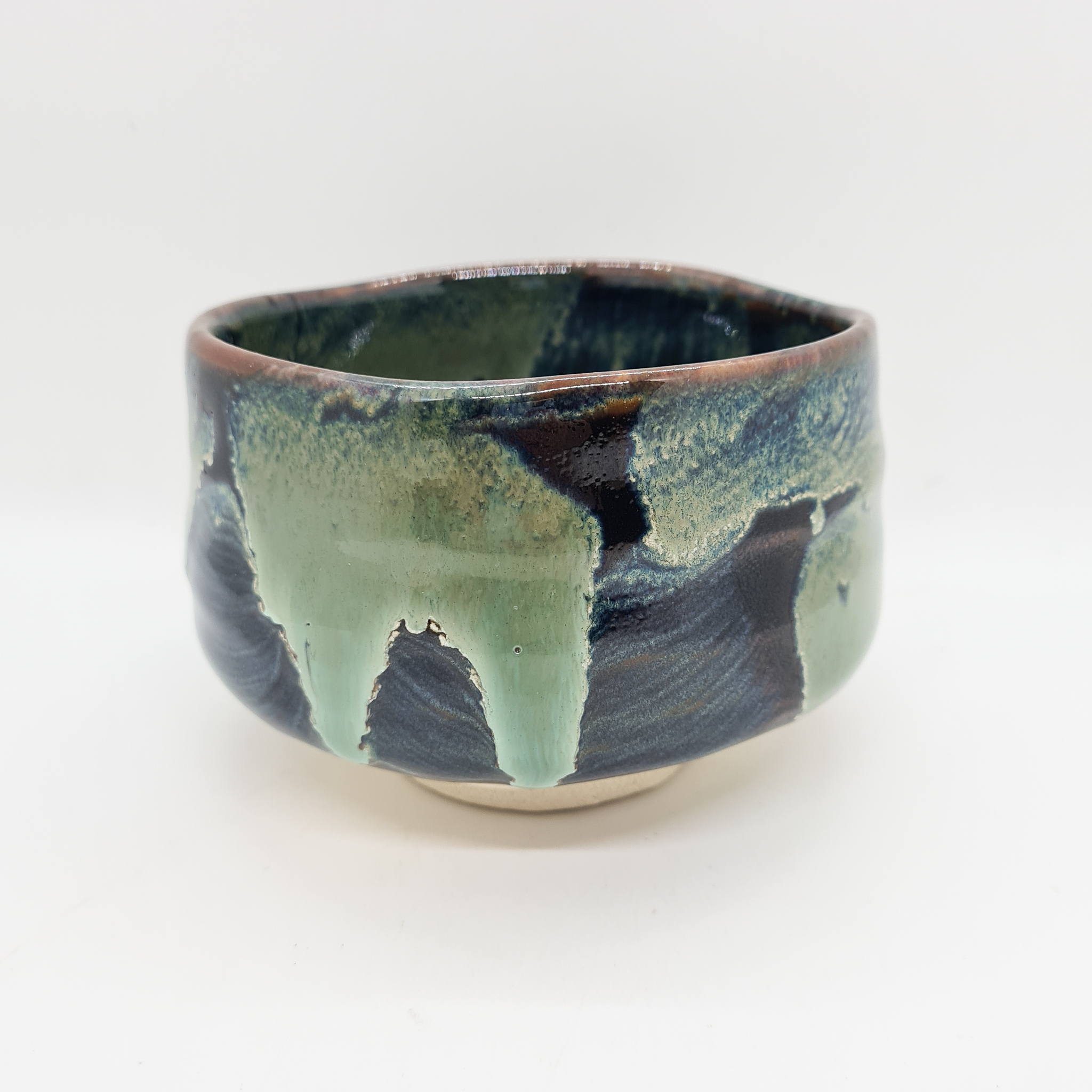 bol à matcha irrégulier vert mousse bol à matcha irrégulier vert mousse